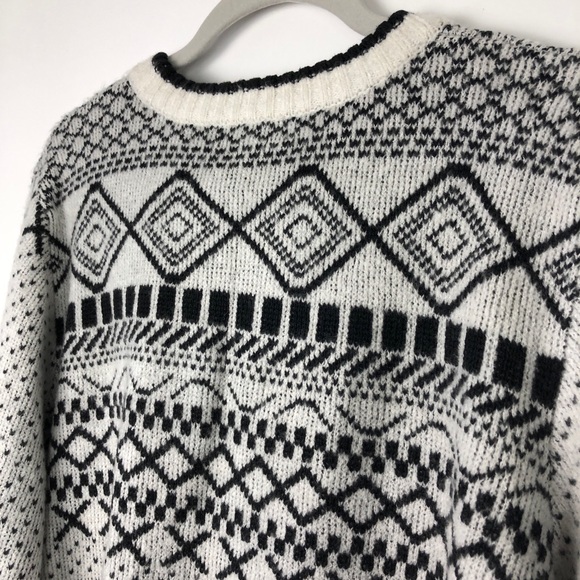 Treasure & Bond Pullover Knit Sweater - Picture 4 of 8